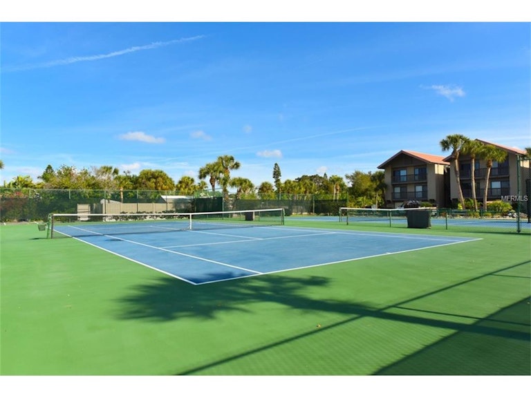 Photo 16 of 23 - 1055 Beach Rd Unit B-503, Sarasota, FL 34242