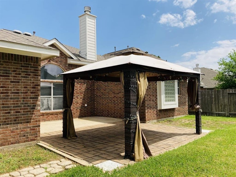 Photo 14 of 15 - 18215 Linden Forest Ln, Katy, TX 77449