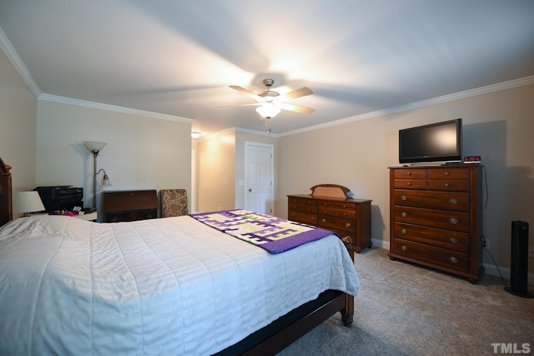 Photo 20 of 40 - 142 Mill Branch Cir, Fuquay Varina, NC 27526