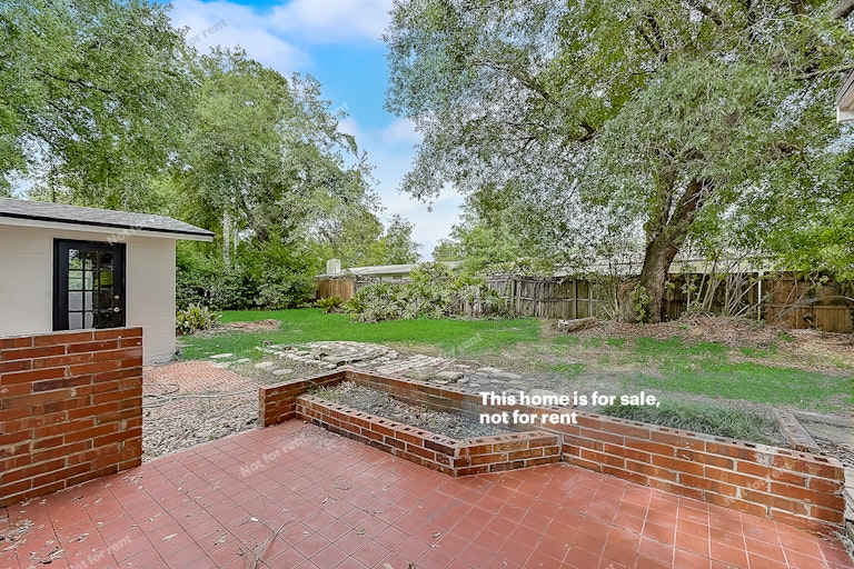 Photo 15 of 44 - 574 Valbon St, Orange Park, FL 32073