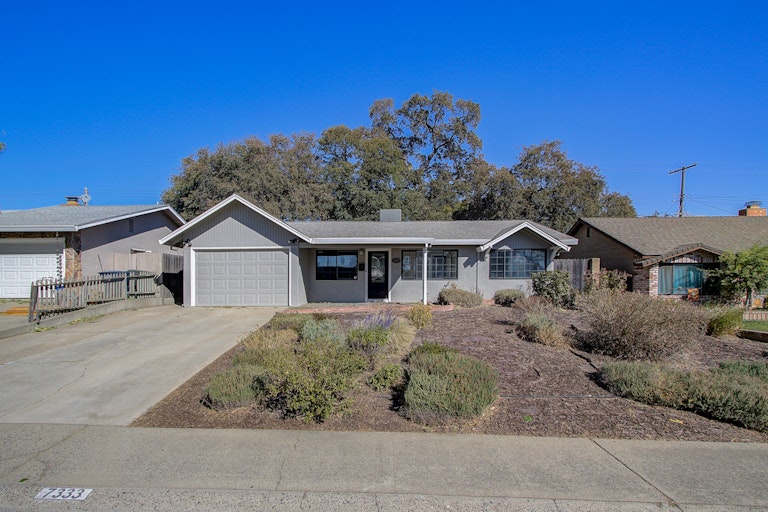 Photo 11 of 61 - 7333 Oakberry Way, Citrus Heights, CA 95621