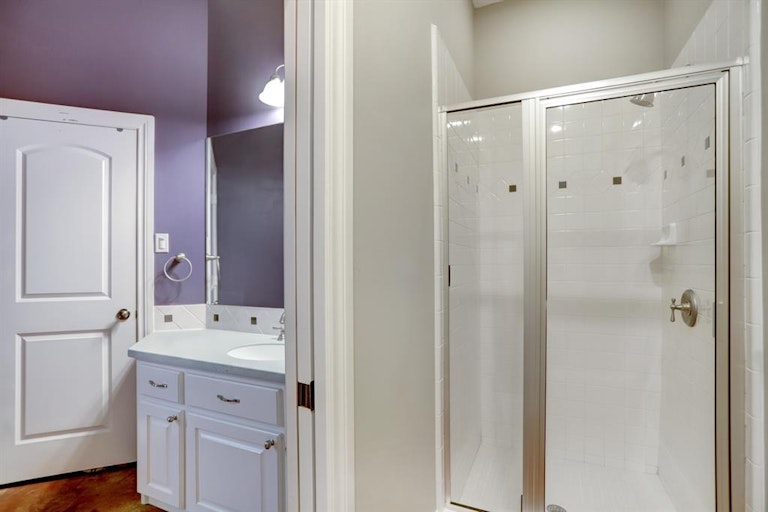 Photo 24 of 34 - 7811 Bent Green Ln, Spring, TX 77389