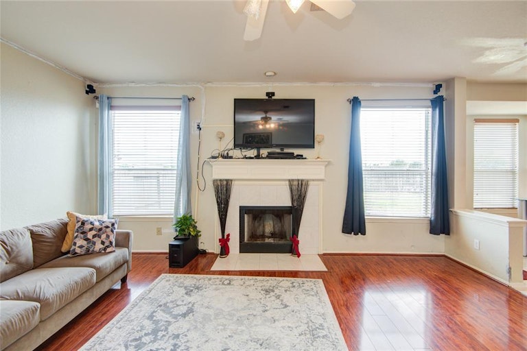 Photo 25 of 50 - 16651 Keegans Ridge Way Dr, Houston, TX 77083