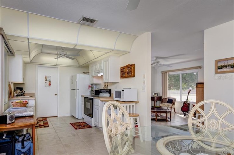 Photo 9 of 25 - 4614 McKibben Dr, North Port, FL 34287