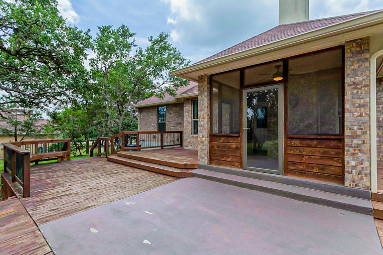 Photo 23 of 23 - 536 Apex Ave, New Braunfels, TX 78132