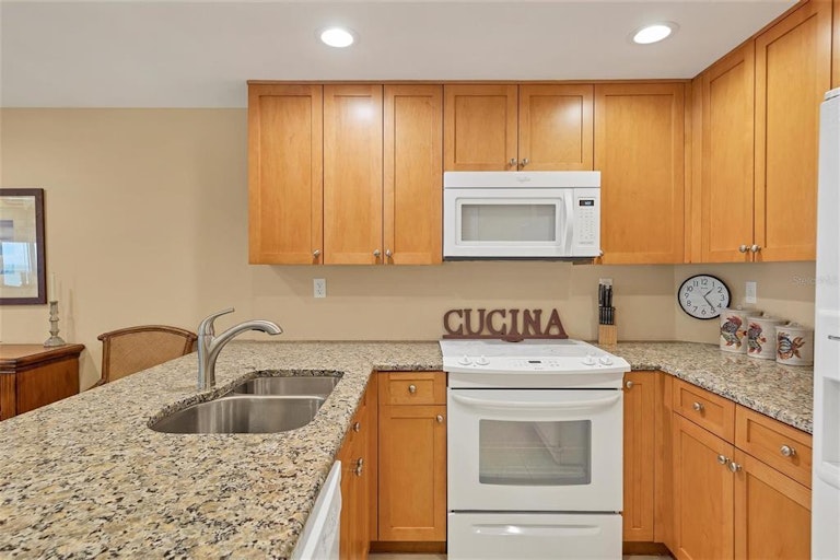 Photo 19 of 63 - 1000 Longboat Club Rd #702, Longboat Key, FL 34228
