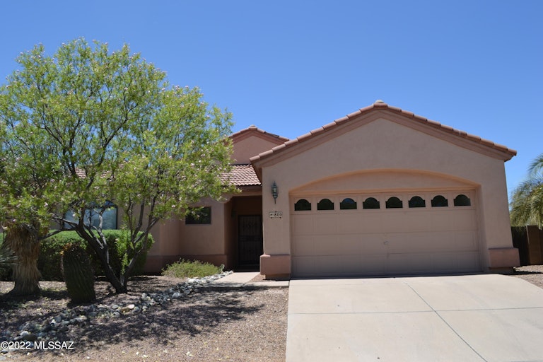 Photo 1 of 45 - 800 S Roundtail Pl, Tucson, AZ 85748