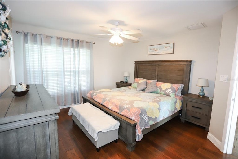 Photo 8 of 34 - 5730 Imperial Ky, Tampa, FL 33615