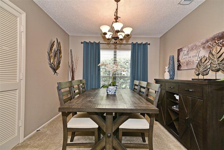 Photo 7 of 42 - 1074 Beckstrom Dr, Oviedo, FL 32765