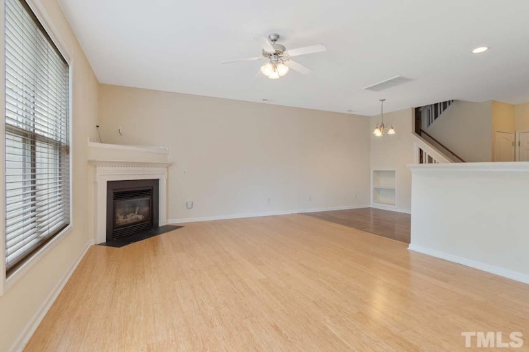 Photo 10 of 34 - 2216 Stoney Spring Dr, Raleigh, NC 27610