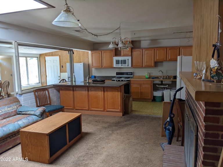 Photo 6 of 33 - 445 N Temple St, Mesa, AZ 85203