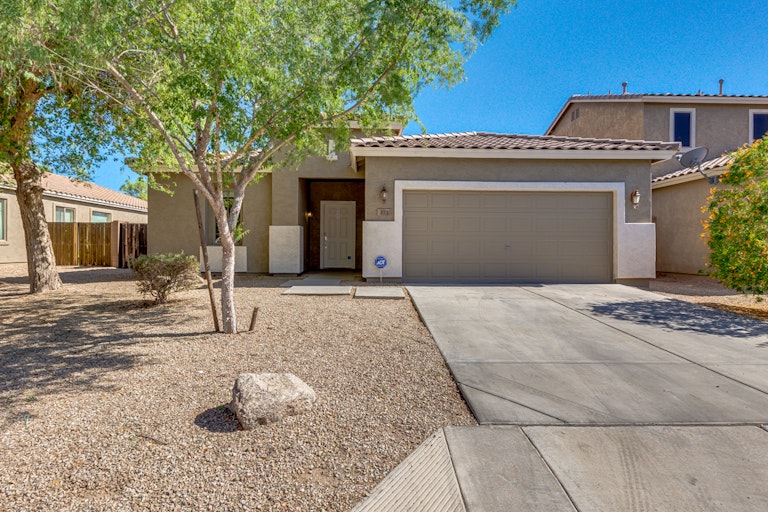 Photo 1 of 35 - 371 E Chelsea Dr, San Tan Valley, AZ 85140