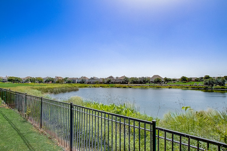 Photo 18 of 63 - 4185 Engadina Pass, Round Rock, TX 78665