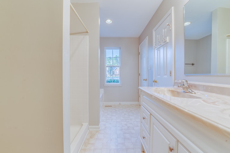 Photo 16 of 19 - 1571 Kingston Dr, Kannapolis, NC 28083