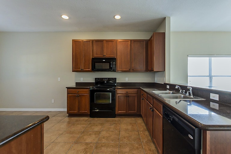 Photo 16 of 20 - 1157 Maplebrook Dr, Lake Alfred, FL 33850