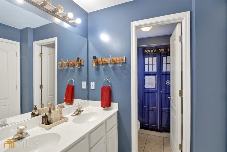 Photo 37 of 88 - 2484 Crescent Moon Ln, Snellville, GA 30078