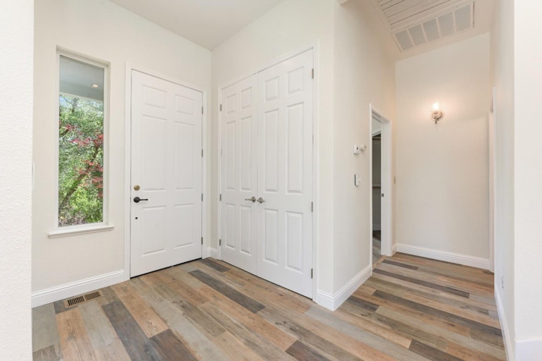 Photo 29 of 73 - 23236 Baker Ct, Auburn, CA 95602