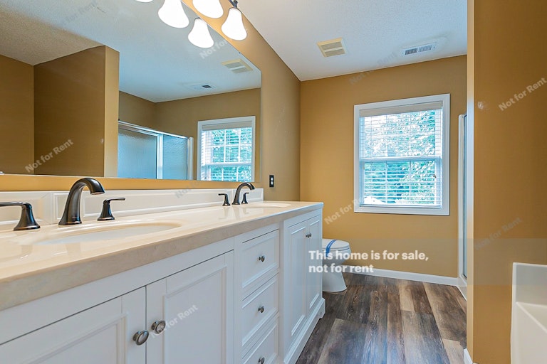 Photo 6 of 24 - 4112 Amber Stone Way, Durham, NC 27704