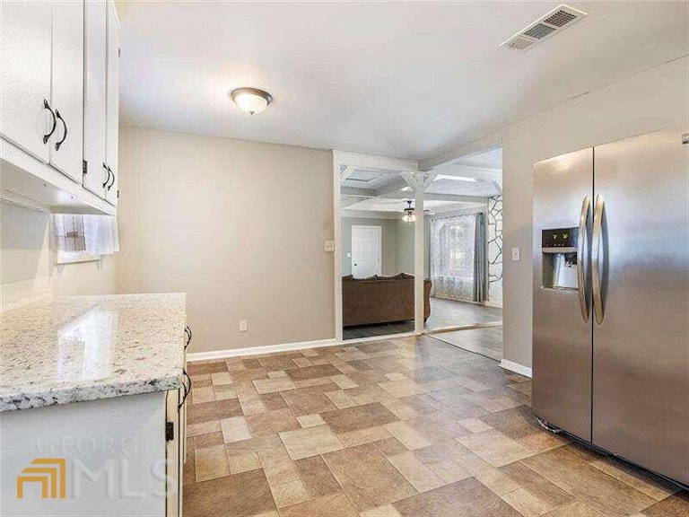 Photo 11 of 36 - 14 Deerhunter Ln, Powder Springs, GA 30127