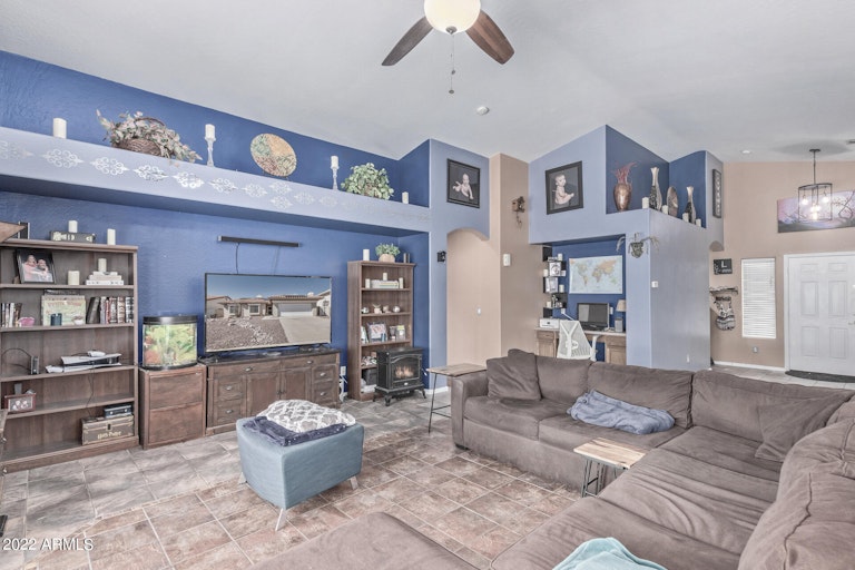 Photo 5 of 27 - 12873 W Aster Dr, El Mirage, AZ 85335