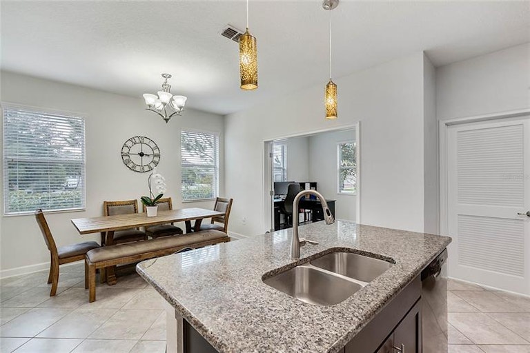 Photo 6 of 26 - 11780 Stein St, Orlando, FL 32832