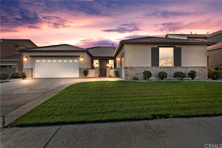Photo 1 of 50 - 5120 Armendarez Ln, Fontana, CA 92336
