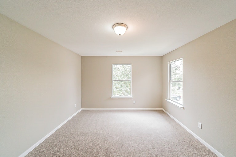 Photo 29 of 38 - 18910 Remington Mill Dr, Houston, TX 77073