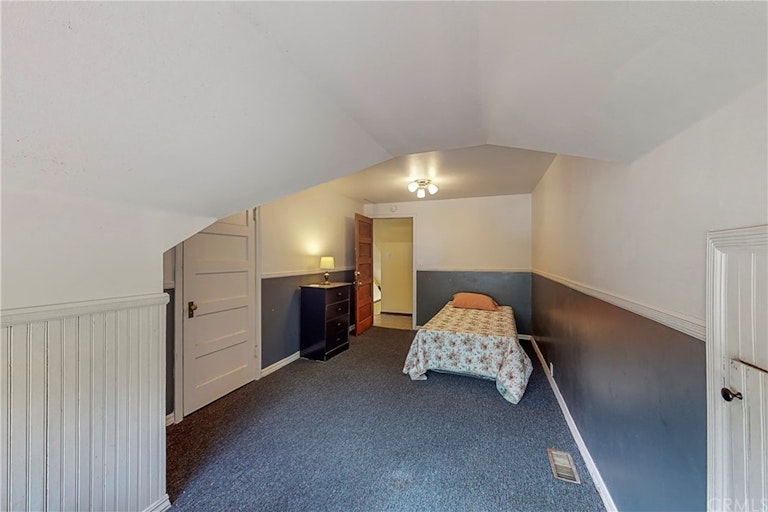 Photo 32 of 75 - 588 E Pasadena St, Pomona, CA 91767