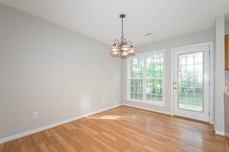 Photo 6 of 25 - 12 S Berrymeadow Ln, Durham, NC 27703
