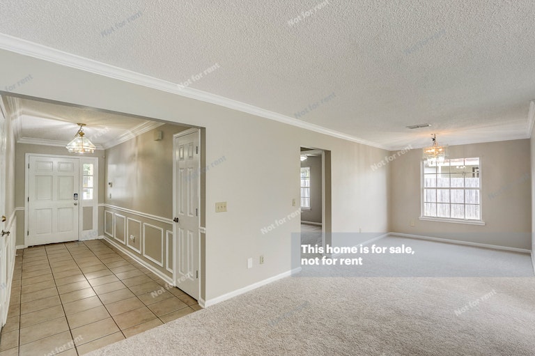 Photo 14 of 27 - 8029 Swamp Flower Dr, Jacksonville, FL 32244