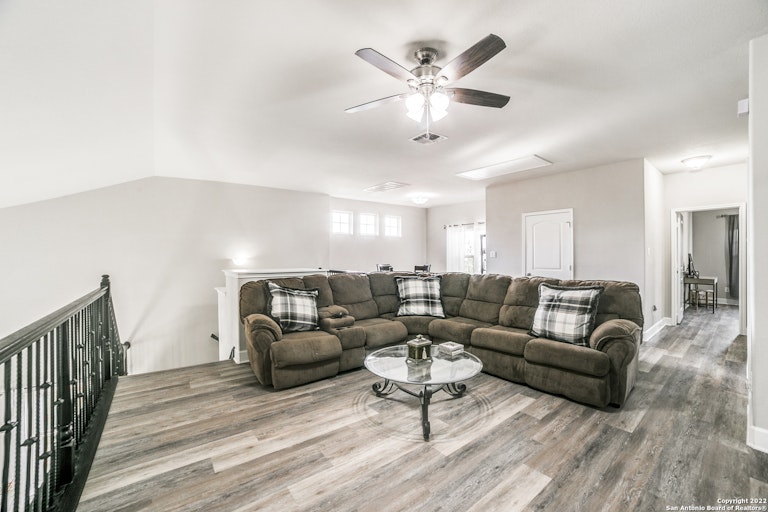 Photo 16 of 29 - 14211 Sam Houston Way, San Antonio, TX 78253