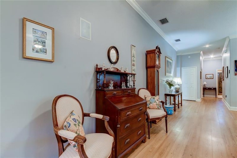 Photo 11 of 58 - 16104 Craigend Pl, Odessa, FL 33556