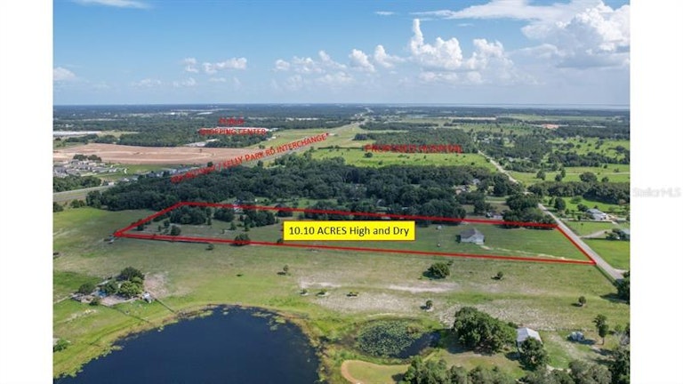 Photo 3 of 33 - 5851 Effie Dr, Apopka, FL 32712