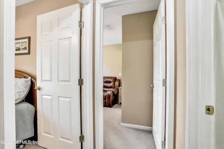 Photo 28 of 32 - 12669 Eaglesham Dr, Jacksonville, FL 32225