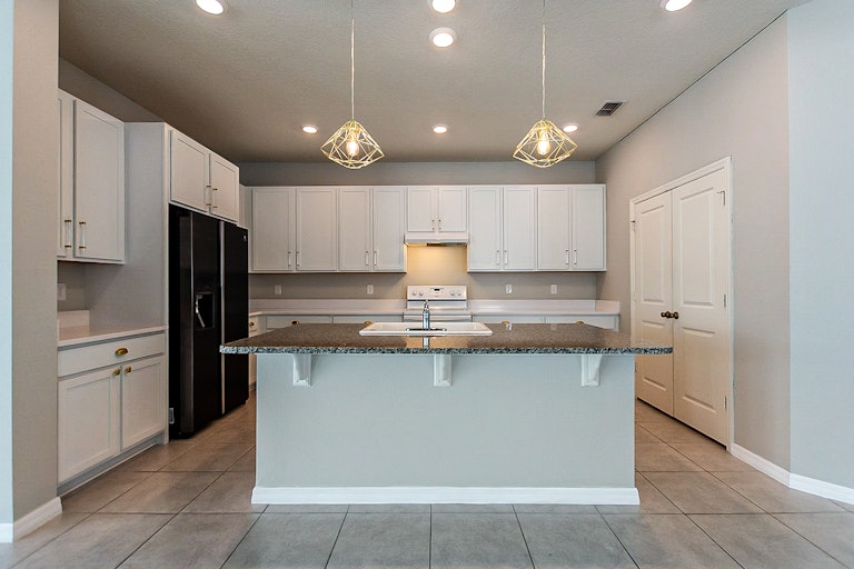 Photo 4 of 24 - 2288 Biscotto Cir, Davenport, FL 33897