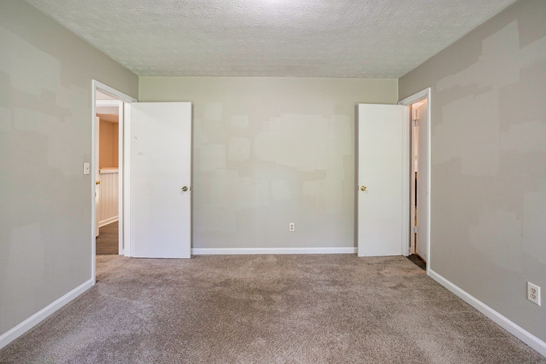 Photo 15 of 28 - 2511 Deer Isle Cv, Lawrenceville, GA 30044