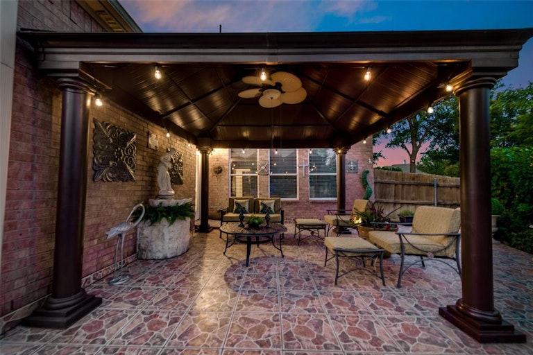 Photo 38 of 39 - 2608 Valencia Ln, Denton, TX 76210