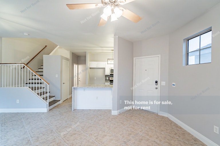 Photo 9 of 29 - 1470 S Red Rock Ct Unit A, Gilbert, AZ 85296