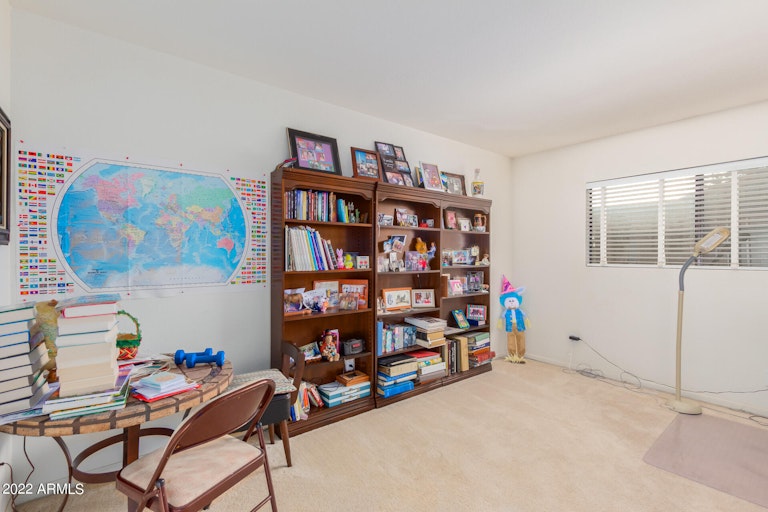 Photo 29 of 32 - 10424 E Cinnabar Ave, Scottsdale, AZ 85258