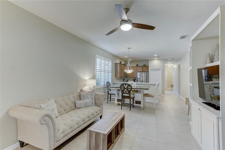 Photo 6 of 51 - 11815 Tempest Harbor Loop, Venice, FL 34292