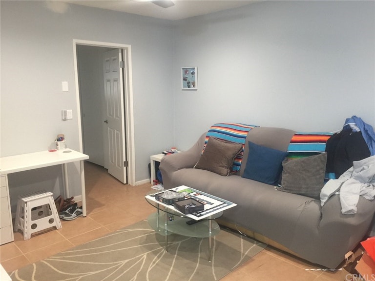 Photo 6 of 30 - 555 S La Veta Park Cir #116, Orange, CA 92868