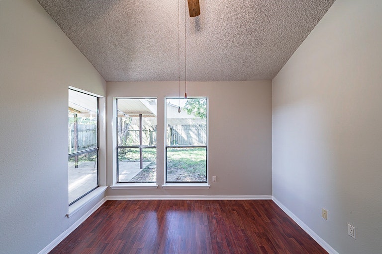 Photo 24 of 31 - 3700 Allenbrook Dr, Baytown, TX 77521