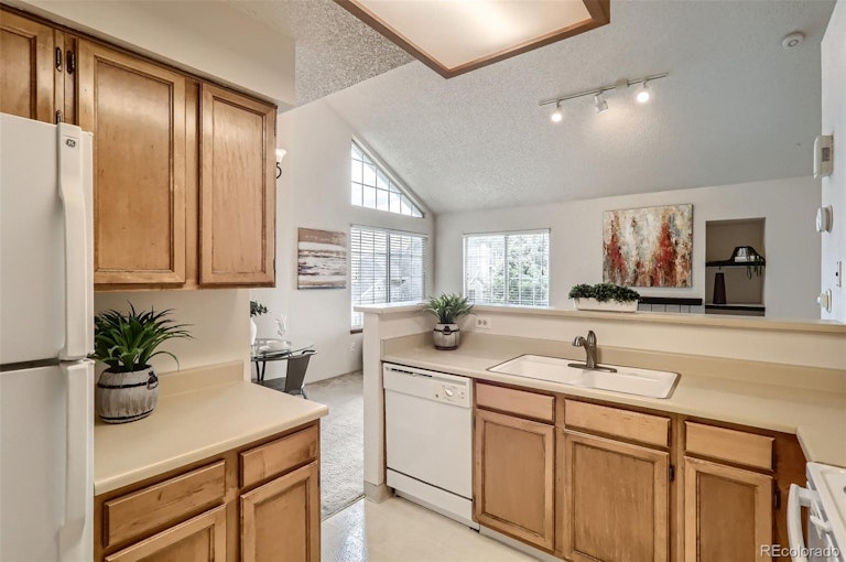 Photo 7 of 26 - 13874 E Lehigh Ave Unit D, Aurora, CO 80014