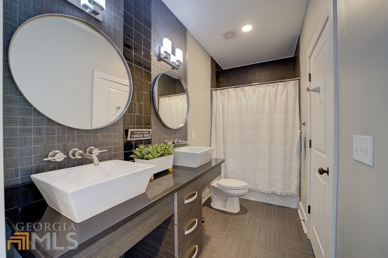 Photo 10 of 44 - 1300 Dekalb Ave NE #132, Atlanta, GA 30307