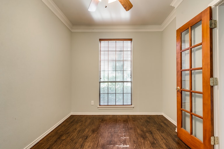 Photo 16 of 37 - 1610 Warrington Way, Forney, TX 75126