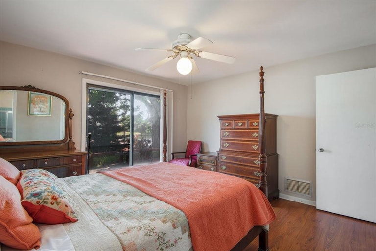 Photo 23 of 42 - 372 Westwinds Dr, Palm Harbor, FL 34683