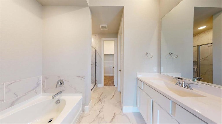 Photo 12 of 20 - 1836 Everglades Dr, Forney, TX 75126