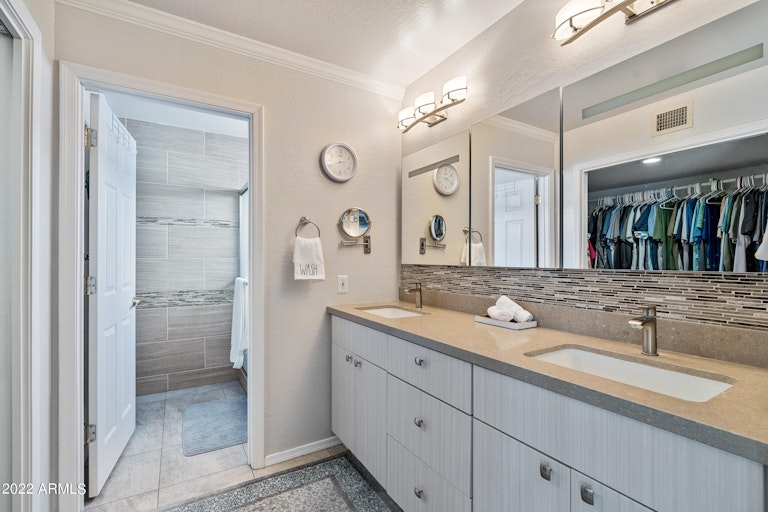 Photo 21 of 34 - 9492 E Anasazi Pl, Gold Canyon, AZ 85118