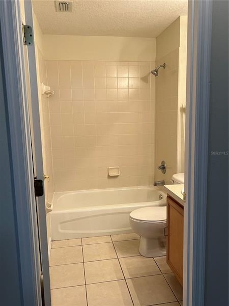 Photo 27 of 43 - 360 Tupelo Cir, Davenport, FL 33897