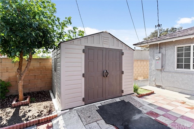 Photo 14 of 14 - 1938 W Chanticleer Rd, Anaheim, CA 92804